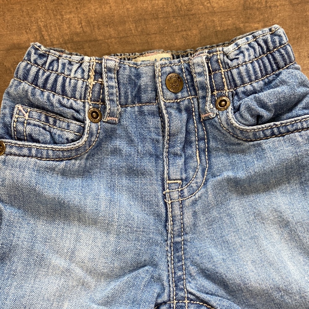 BABY GIRL RUFFLE FLARE JEANS - Picture 2 of 4